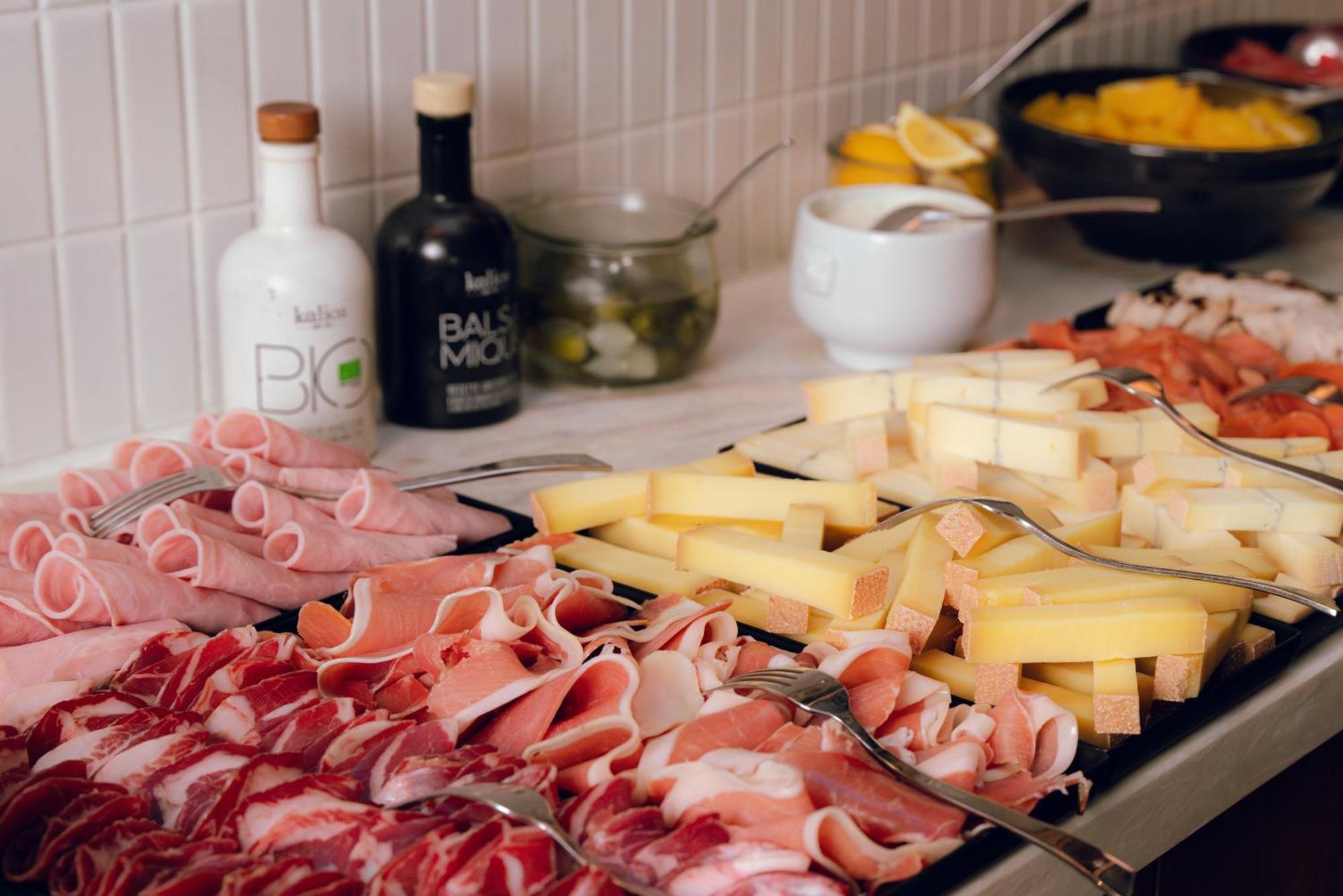Nest Paris La Defense - Mgallery Puteaux Luaran gambar Cold cuts