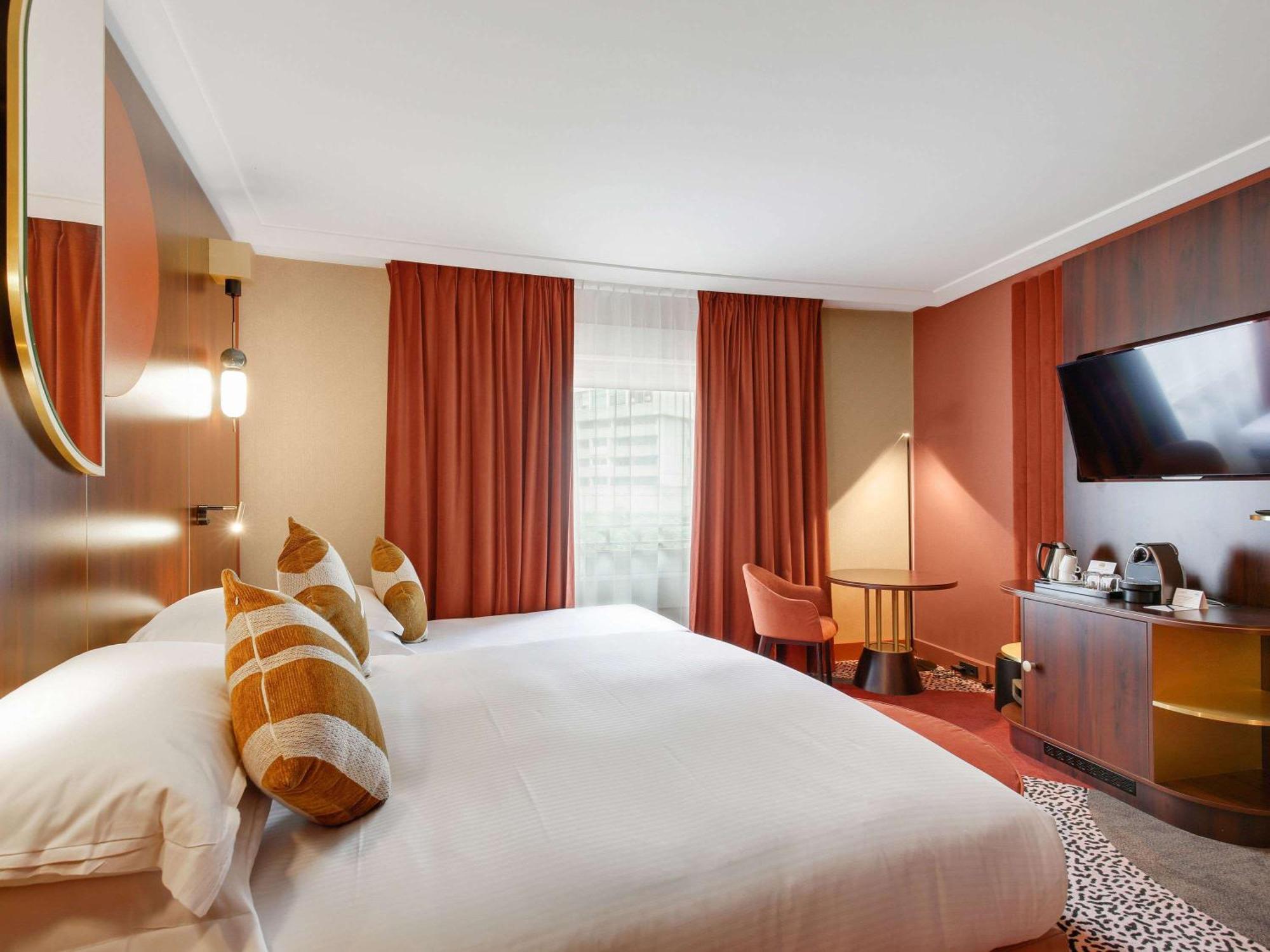 Nest Paris La Defense - Mgallery Puteaux Luaran gambar A room at the hotel